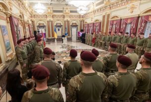 Володимир Зеленський привітав воїнів Десантно-штурмових військ із професійним днем