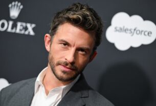 Новини культури - Актор Джонатан Бейлі став найсексуальнішим чоловіком 2025 року