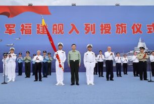 Новини світу - Армія Китаю отримала найпотужніший авіаносець