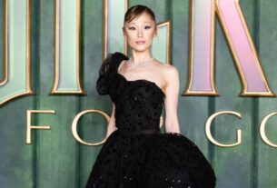 Новини культури - Блогер напав на Аріану Гранде на прем’єрі Wicked у Сінгапурі