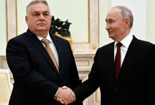 Новини світу - Дві країни ЄС розкритикували поїздку Орбана до Путіна