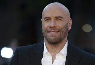 Новини культури - Джон Траволта показав рідкісне фото підрослого сина на його 15-річчя