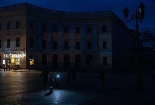 Новини України - Енергетики розповіли про відключення світла в суботу