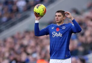 Новини спорту - Евертон сумнівається щодо нового контракту для Миколенка - ЗМІ