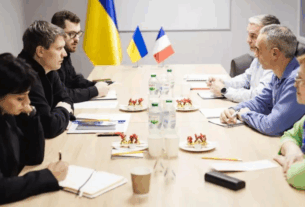 Новини світу - Франція готова виробляти зброю в Україні