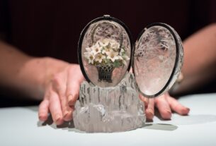 Новини світу - Легендарне Зимове яйце Фаберже знову виставляють на аукціон