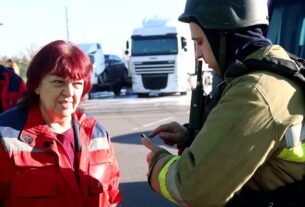 Ракетний удар по Миколаєву: загинула одна людина, 15 — постраждалих, серед яких дитина