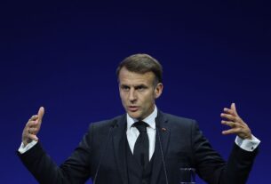 Новини світу - Макрон заявив про "шанс" на шляху до миру