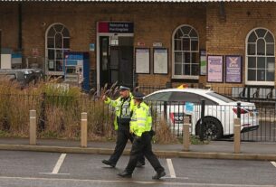 Новини світу - Масова різанина в потязі у Британії: стали відомі нові деталі