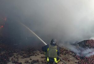 Новини України - РФ атакувала Дніпропетровщину дронами: спалахнули пожежі, є поранена