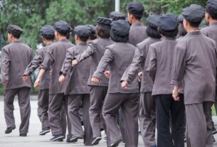 Новини світу - Російська мова стала обов&rsquo;язковою для школярів КНДР