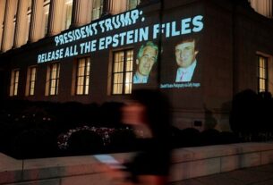 Новини світу - Справа Епштейна: у США з'явилися нові листи із згадками Трампа