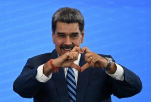 Новини світу - США допускають утечу Мадуро в Росію - ЗМІ