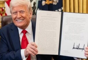 Новини світу - Світ може вдихнути: завершився найдовший шатдаун в історії США