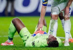 Новини спорту - Травматично зламаний палець зняв у Парми першого воротаря на чотири місяці