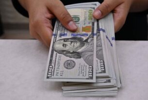 Новини Києва - У Києві начальник відділення поліції зник з арештованими коштами