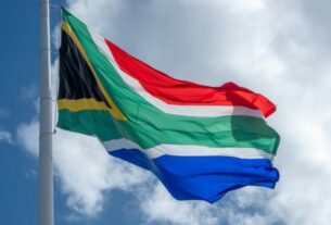 Новини світу - У ПАР заарештували чоловіків, які прямували до РФ як найманці