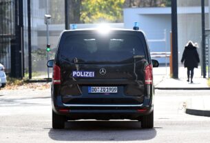 Новини світу - В Німеччині затримали чоловіка, що планував убити Меркель і Шольца