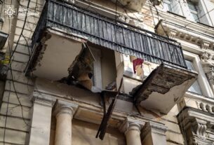 Новини України - В Одесі обвалився балкон, постраждали дві жінки