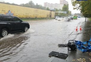 Новини України - В Україні попередили про ускладнення руху транспорту через зливи