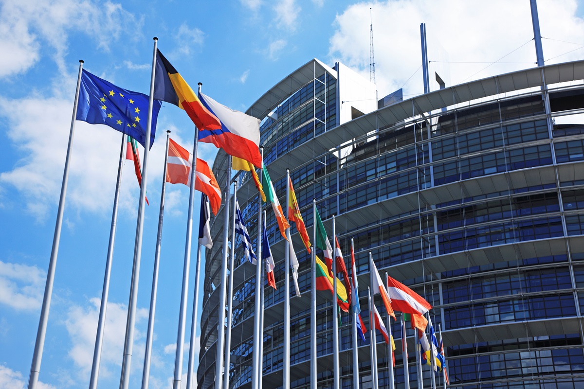 Новини світу - Європарламент закликав до санкцій проти Угорщини