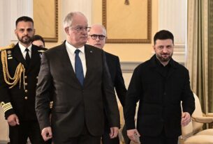 Новини політики - Зеленський прибув до Афін