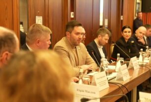 Голова Нацкомфінпослуг Руслан Магомедов про вплив Фонду декарбонізації на ринок зелених облігацій