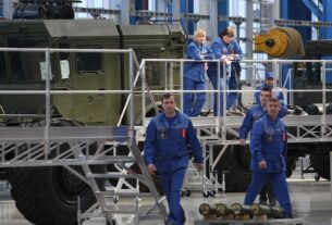 Новини бізнесу - Економіка Росії занурюється у воєнний режим