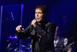 Новини культури - Кліфф Річард уперше зізнався, що таємно лікувався від раку простати