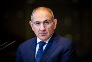 Новини світу - Літак Пашиняна не зміг сісти у Москві через атаку дронів