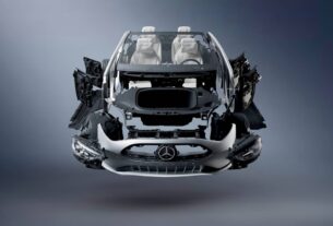 Авто новини - Mercedes відмовляється від клею на користь гвинтів