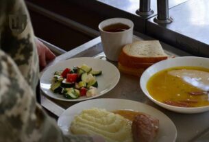 Новини України - Мобілізованих у ТЦК забезпечать харчуванням за стандартами ЗСУ