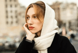 Без категорії - Модно та практично: мистецтво носити шарф на голові