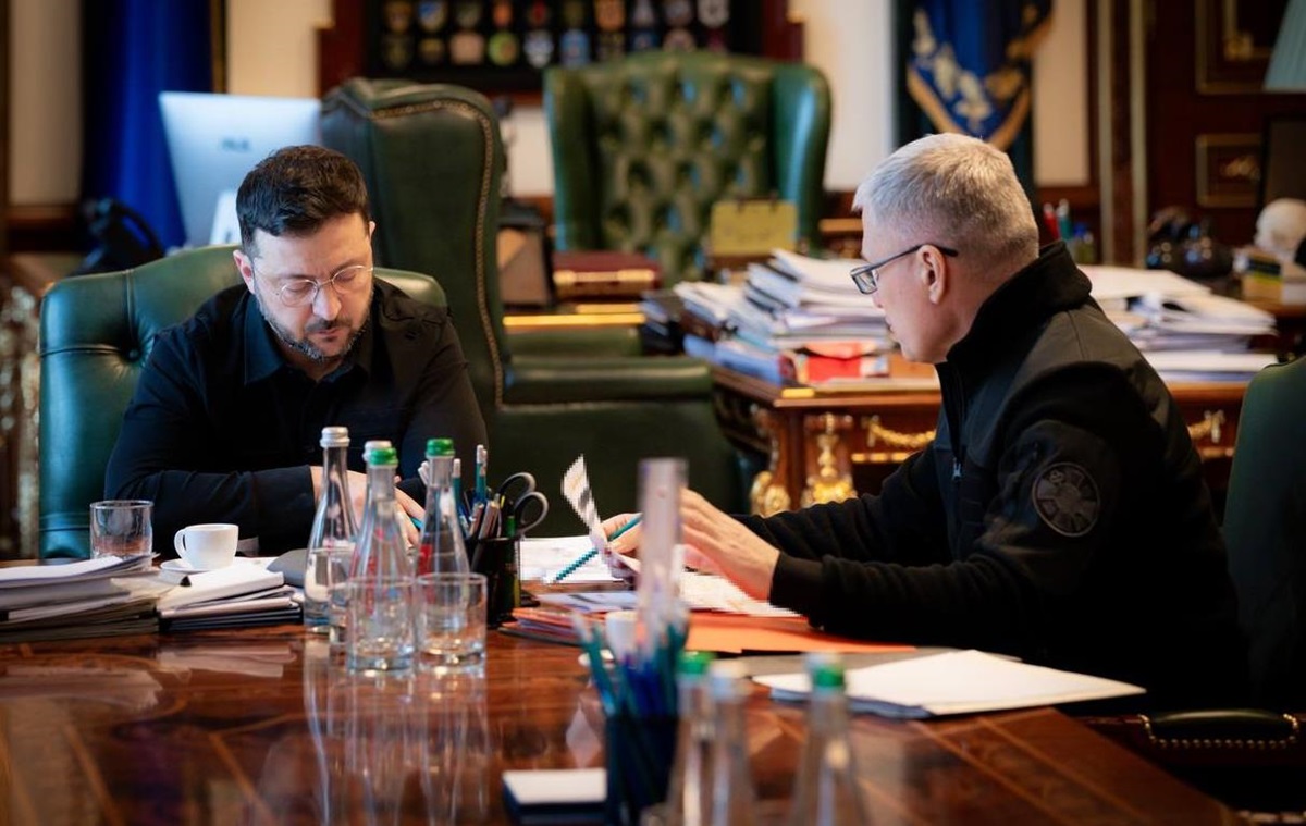 Новини України - Орєшнік та обхід санкцій: Зеленський заслухав доповідь розвідки