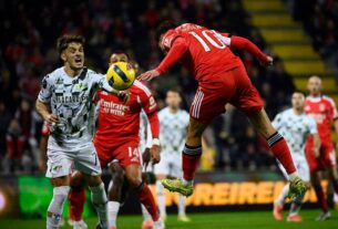 Новини спорту - Переможний матч Бенфіки: як зіграли Трубін і Судаков