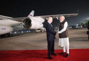 Новини світу - Путін прибув до Індії