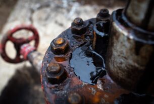 Новини бізнесу - Російська нафта обвалилася до $34