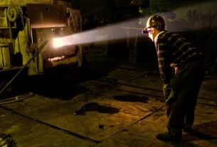 Новини світу - Російські промисловці заявили про найбільше падіння виробництва з 2022-го