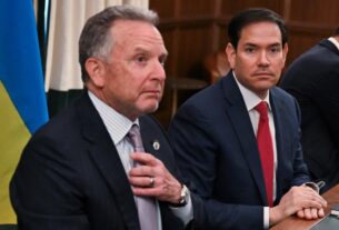 Новини світу - Рубіо та Віткофф конкурують за роль в "мирному плані" щодо України - ЗМІ