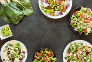 Без категорії - Секрети довгого життя салатів: як уникнути отруєнь під час свят