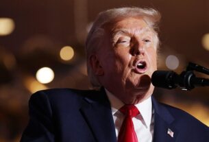 Новини світу - Трамп наказав повністю блокувати підсанкційні нафтові танкери Венесуели