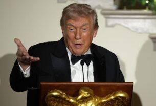 Новини світу - Трамп прокоментував обговорення "мирного плану" в Парижі