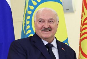 Новини світу - У Білорусі заявили про помилування 20 політв'язнів