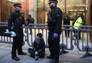 Новини світу - У Британії арештували екоактивістку Грету Тунберг