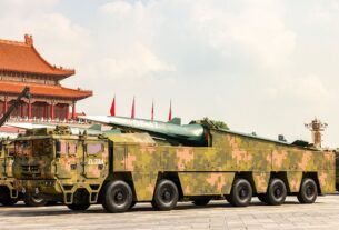 Новини світу - У Китаї заявили про створення наддешевої гіперзвукової ракети