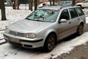 Новини Києва - У Києві водій їздив із муляжем міни на даху авто