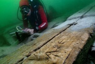 Технології - У Єгипті знайшли унікальний 35-метровий човен