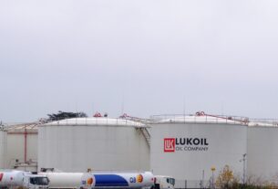 Новини бізнесу - Угорська компанія планує купити активи російського Лукойлу - ЗМІ