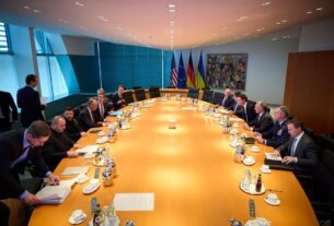 Новини світу - Україна та США продовжать переговори у понеділок - ЗМІ