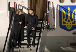 Новини України - В ОП прокоментували переслідування дронами літака Зеленського